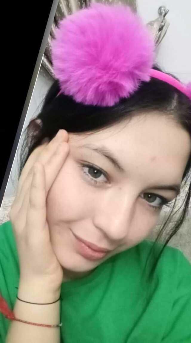 Otomobil direğe çarptı: Şevval ve Meryem öldü