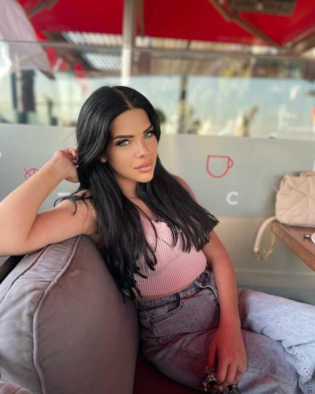 Oyuncu Damla Ersubaşı, hakkındaki iddialarla ilgili suç duyurusunda bulundu Oyuncu Damla Ersubaşı, hakkındaki iddialarla ilgili suç duyurusunda bulundu