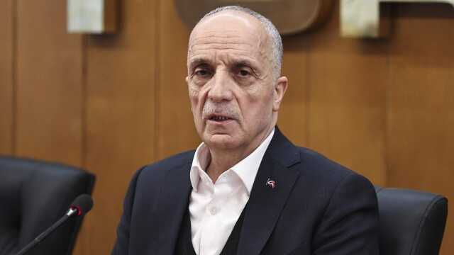 Son Dakika: Hükümetten kamu işçisi içini yeni teklif: 12 bin lira tavan ücret ve ilk altı ay için yüzde 40 zam