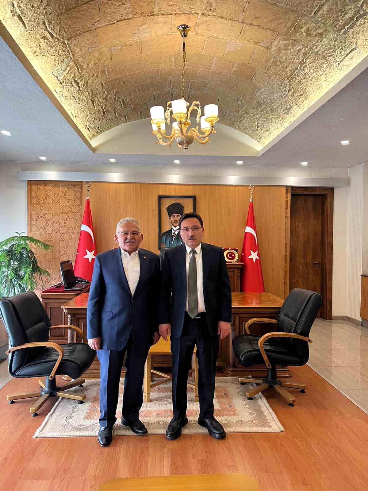 Başkan Büyükkılıç'tan Vali Çiçek'e 'hoş geldin' ziyareti