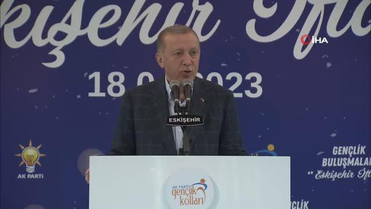 Cumhurbaşkanı Erdoğan: 'Kapı gıcırtısıyla dans edenlerden de, ellerinle kalp yaparak gençlere gösterenlerden de bu ülkeye hayır gelmez'