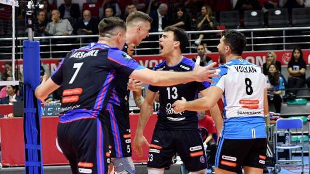 Fenerbahçe yine finalde kaybetti! Şampiyon Halkbank oldu