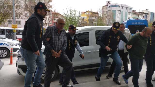 Komşusunu öldüren babasını, 'ben öldürdüm' diye korudu