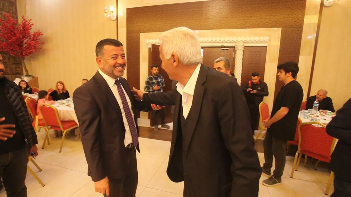 Veli Ağbaba: 'Depremde Evleri Yıkılan Vatandaşlarımızın Evlerini 5 Kuruş Almadan Yapacağız'