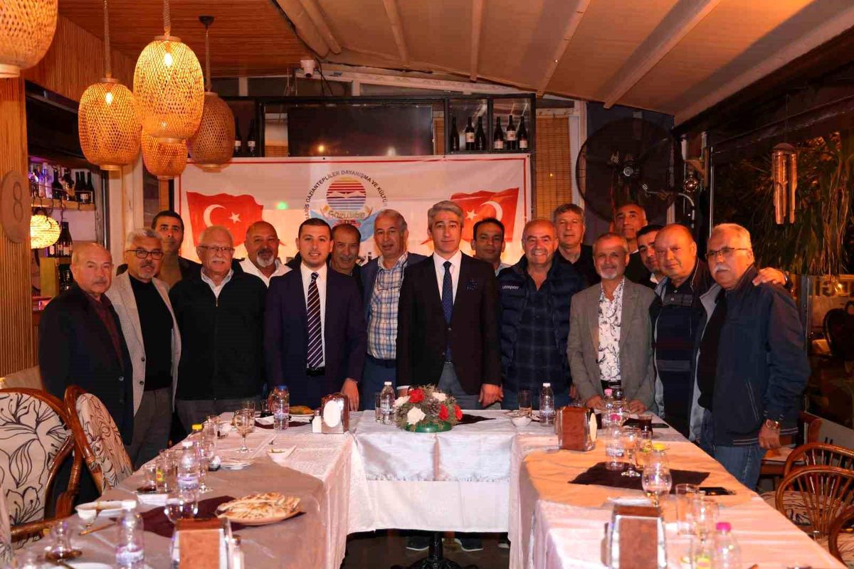 Başkan Oktay Anteplilerin iftarına konuk oldu