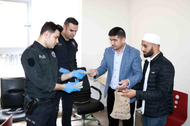 Yağmur altında konuşan Akşener, atılan sloganlara böyle karşılık verdi: Bedava olmaz