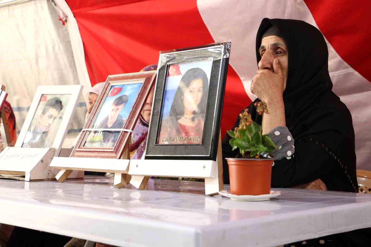 Evlat nöbetindeki baba: '20 bayramdır evladıma hasretim'