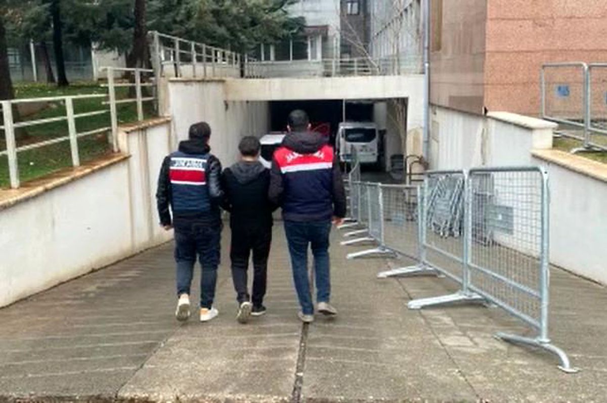 Gazianatep'te kaçakçılık ve uyuşturucu operasyonları: 5 şahıs tutuklandı