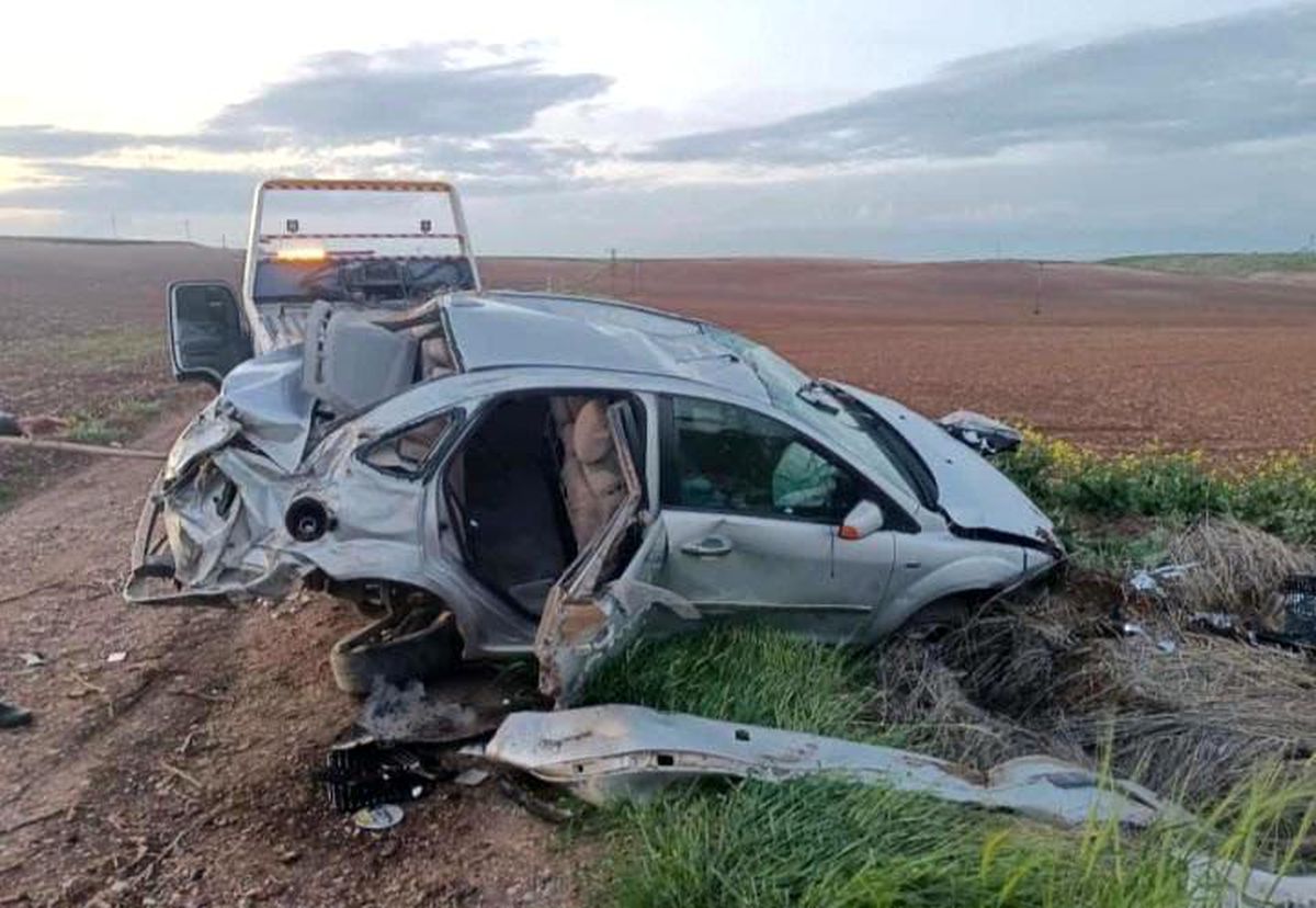Kontrolden çıkan otomobil tarlaya uçtu: 5 yaralı