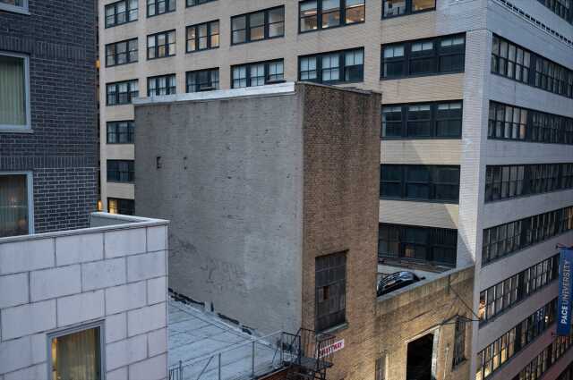 New York'ta otopark çökmesi sonucu 1 kişi hayatını kaybetti