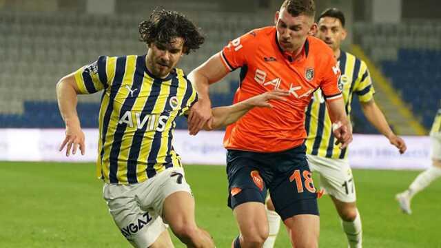 Son Dakika: Kanarya yine geri dönüşle kazandı! Fenerbahçe, Başakşehir'i deplasmanda 2-1'lik skorla mağlup etti