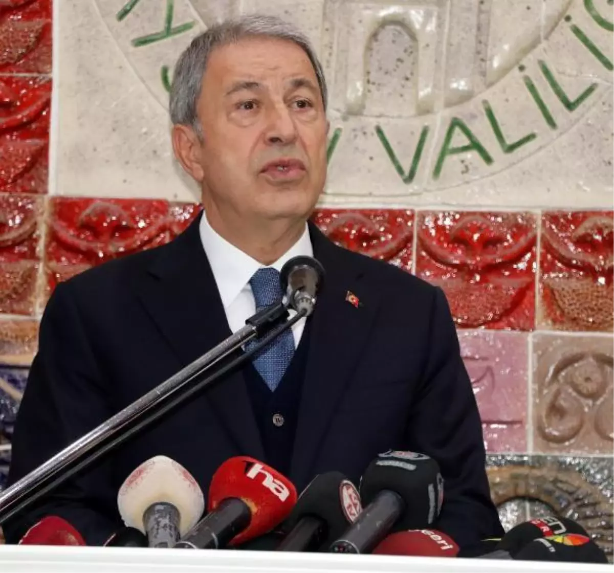 Bakan Akar: Bu terör belasından asil milletimizi kurtaracağız