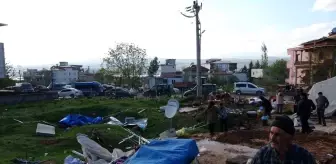 Deprem bölgesini fırtına vurdu: 1 ölü, 48 yaraldı