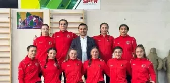 Güreşte kadın millilerden 1 altın 2 bronz madalya