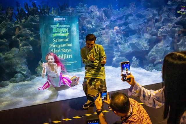 Malezya'da Deniz KızlarıNdan Ramazan Bayramı Performansı