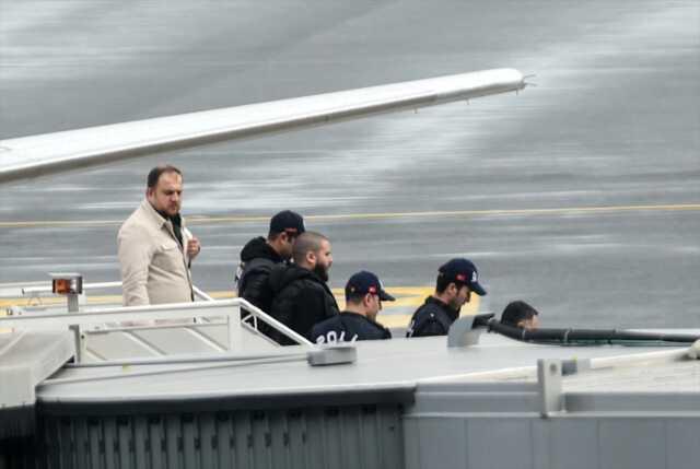 Özel ekip tarafından teslim alındı! İşte Türkiye'ye getirilen Faruk Fatih Özer'in ilk görüntüleri