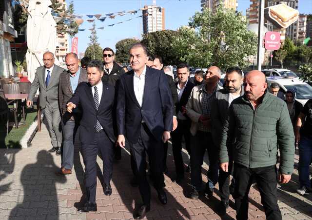 Son Dakika: AK Parti Çukurova ilçe binasına silahlı saldırı