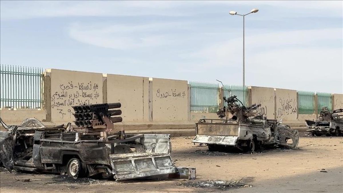 Sudan'da halk başkent Hartum'u terk etmeye başladı