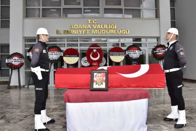 Trafik kazasına müdahale eden polis, iki aracın çarpması sonucu şehit düştü