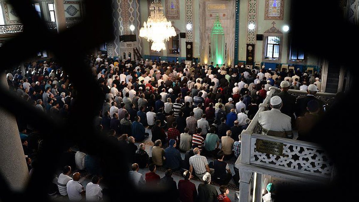 Aksaray bayram namazı saat kaçta? Aksaray bayram namazı saati! Bayram namazı ne zaman, saat kaçta?