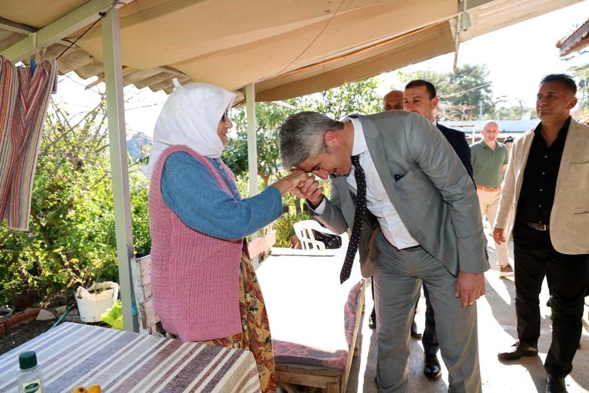 Başkan Oktay, büyükleri unutmadı