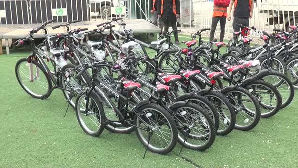 Depremzedeler bayrama umutlu girdi