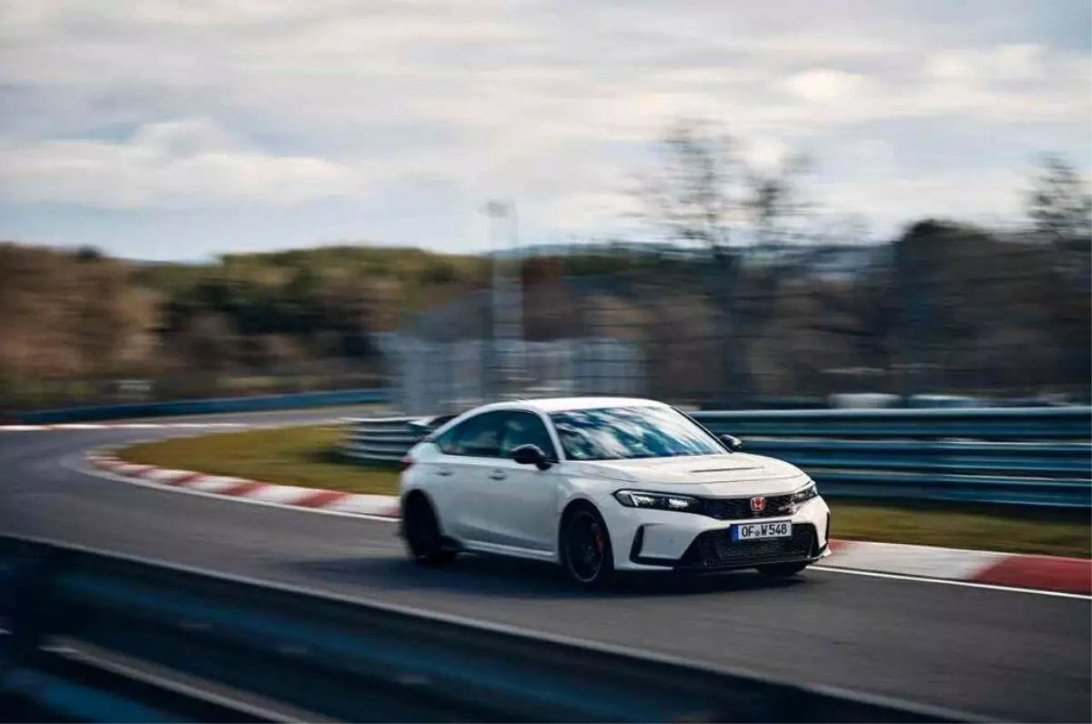 Honda Civic Type R rekorla geliyor
