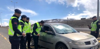 İl Jandarma Komutanı Yiğit'ten trafik denetimi