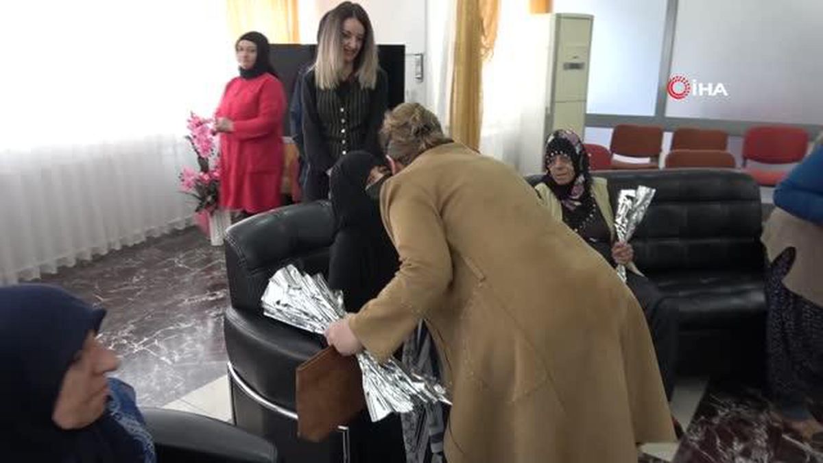Vali Toraman, depremzedelerle bir araya geldi
