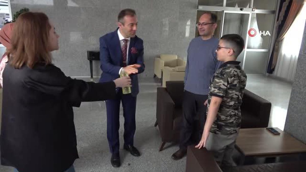 Yozgat'ta depremzedeler bayramı buruk karşıladı