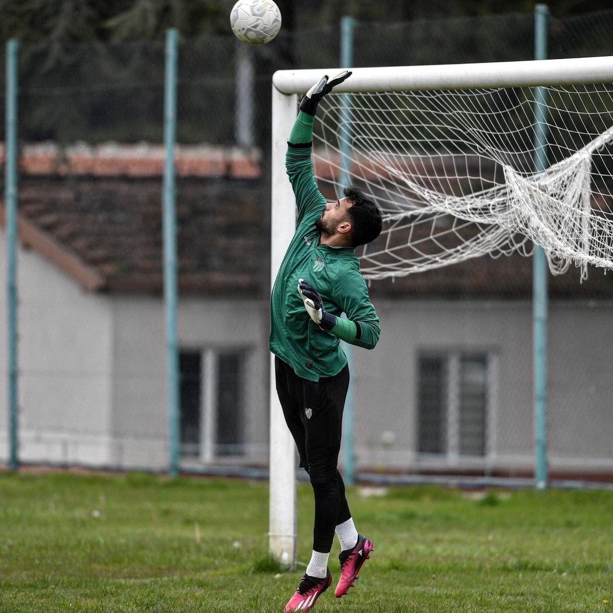 Bursaspor, Isparta'da antrenman yaptı