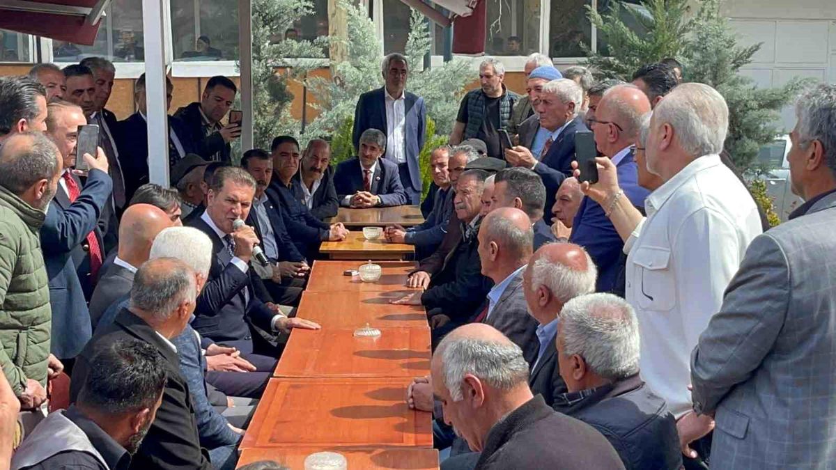CHP Erzincan Milletvekili Adayı Sarıgül'den bayram ziyaretleri