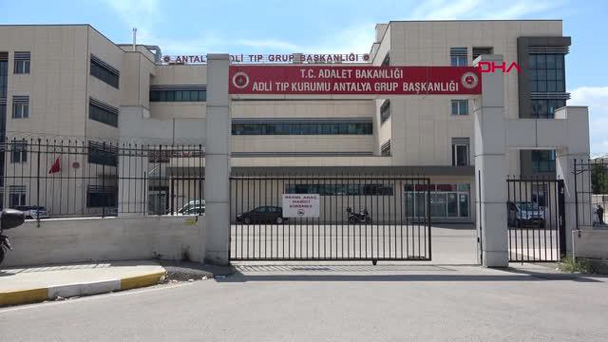 CİPLE ÇARPIŞAN MOTOSİKLETTEKİ ANNE ÖLDÜ, KIZI YARALANDI