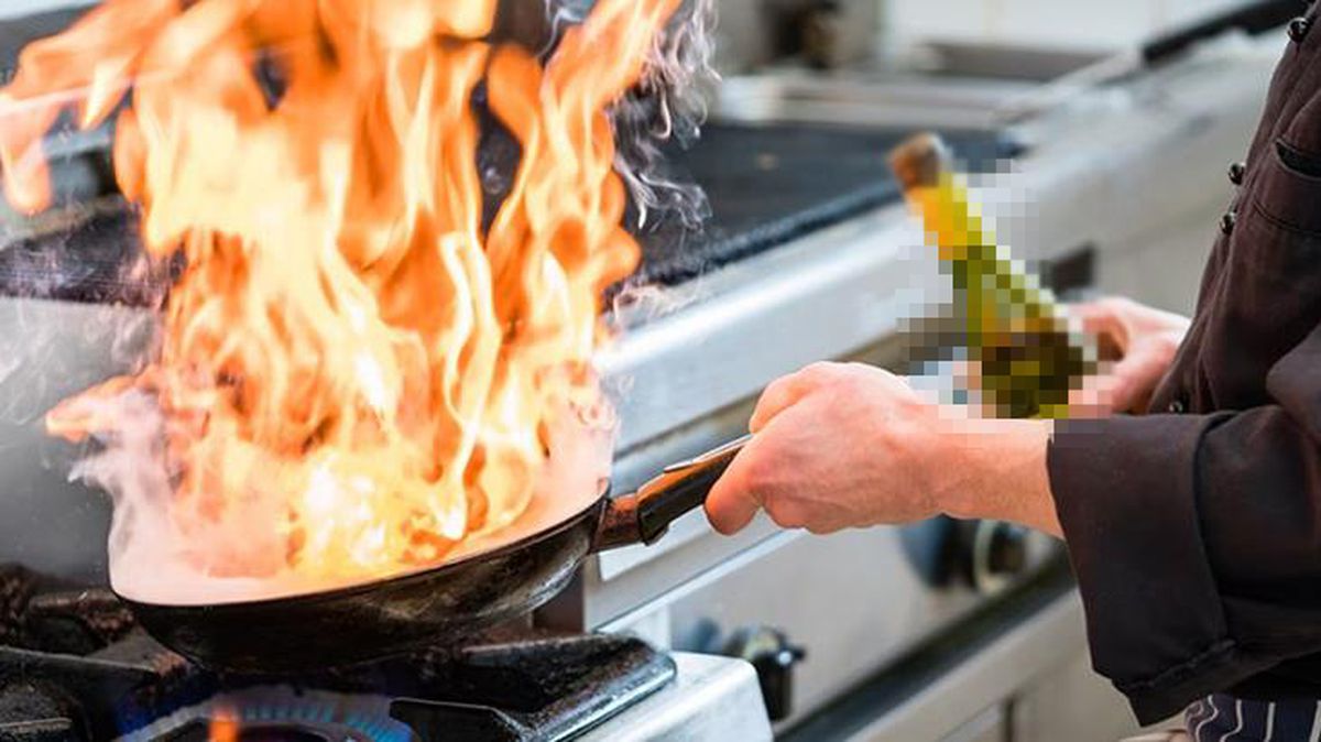 Restorandaki alevli yemek sunumu faciaya dönüştü: 2 ölü, 10 yaralı