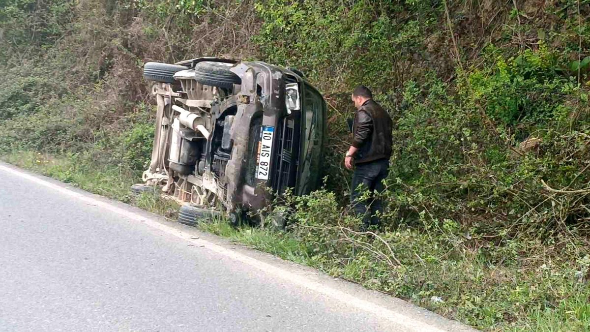 Alaplı'da otomobil ile patpat çarpıştı: 2 yaralı
