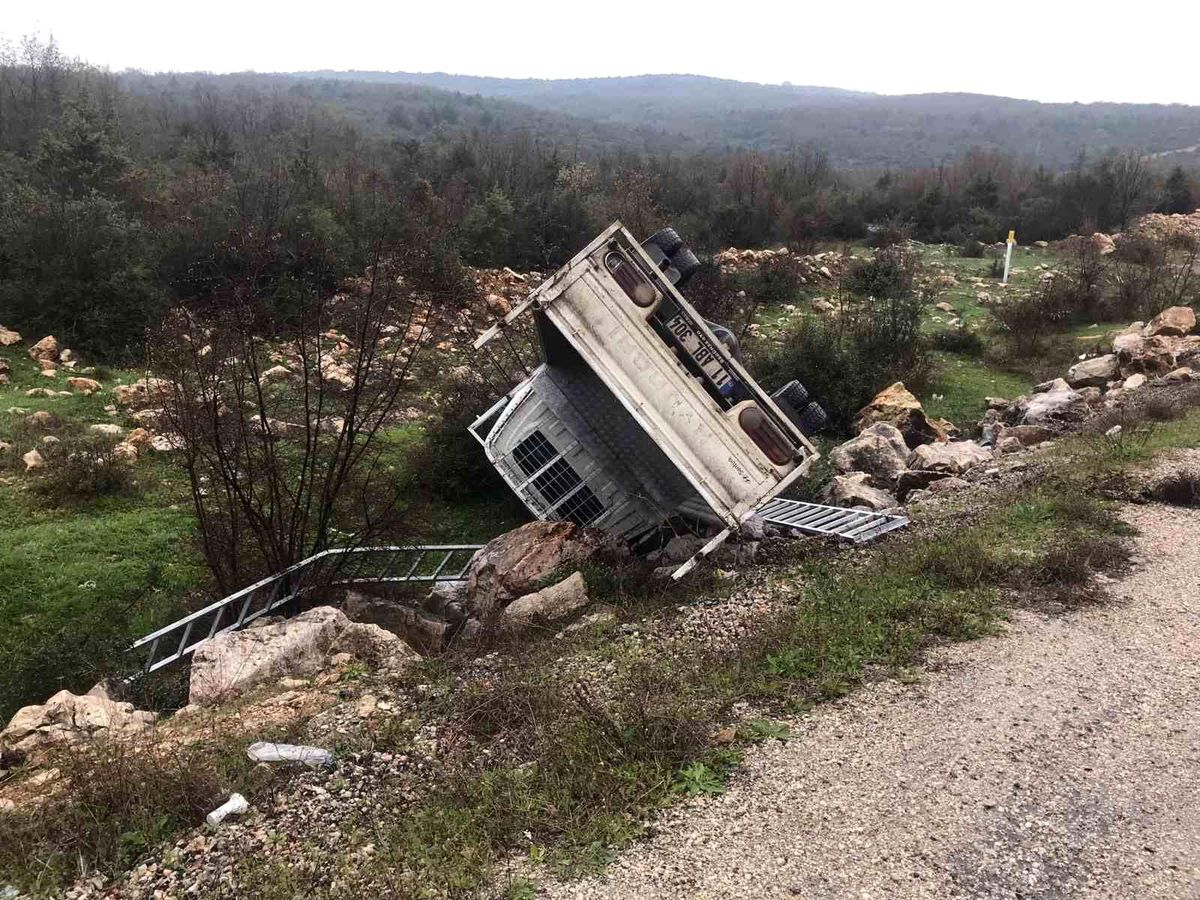 Bilecik'te meydana gelen trafik kazasında 2 kişi yaralandı