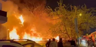 Esenyurt'ta ikinci el eşyaların satıldığı dükkan alev alev yandı