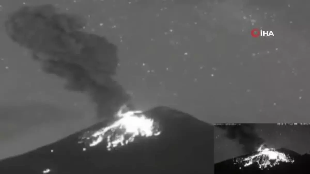 Meksika'daki Popocatepetl Yanardağı'nda son 24 saatte 9 patlama