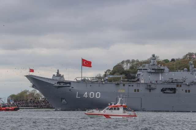 TCG Anadolu demir aldı! Boğaz'dan geçerek 21 pare top atışıyla Cumhurbaşkanı Erdoğan'ı selamlayacak TCG Anadolu demir aldı! Boğaz'dan geçerek 21 pare top atışıyla Cumhurbaşkanı Erdoğan'ı selamlayacak