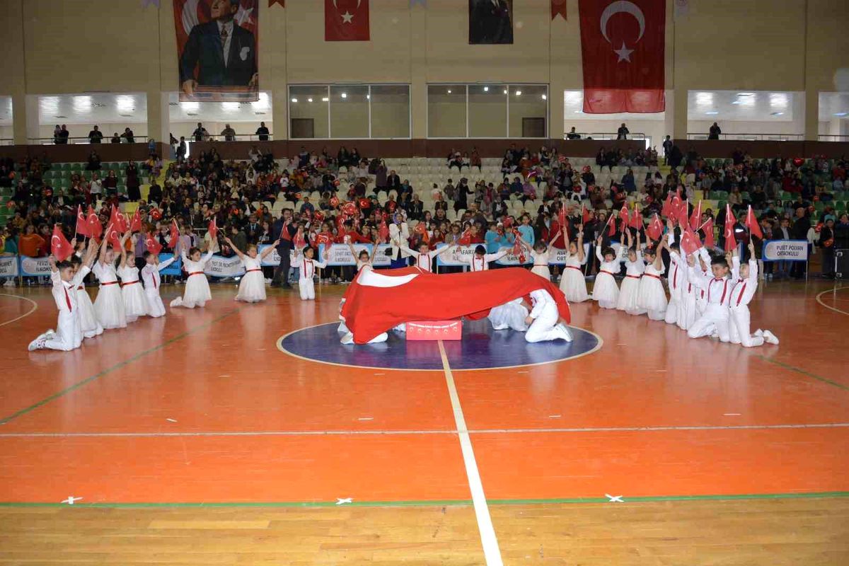 Ünye'de 23 Nisan coşkusu
