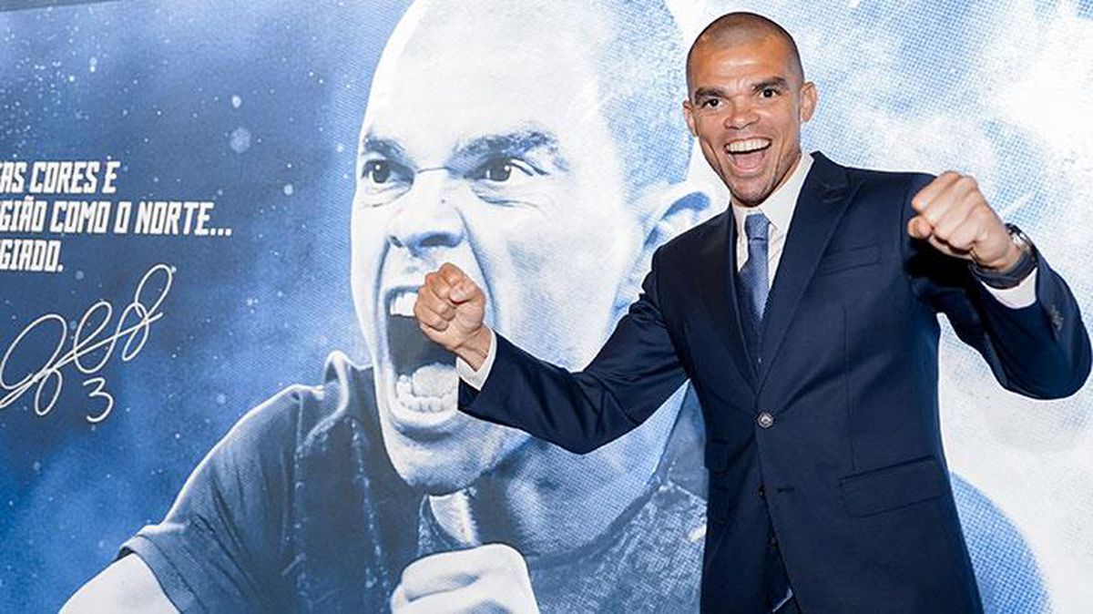 40 yaşındaki Pepe, herkesin 'İmkansız' dediğini yaptı! Porto ile resmi imzalar atıldı