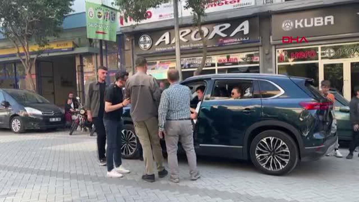 BAKAN KASAPOĞLU, TURGUTLU'YA TOGG İLE GELDİ