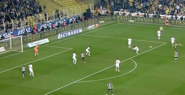Bu çok başka bir yetenek! Arda Güler'den olağanüstü gol