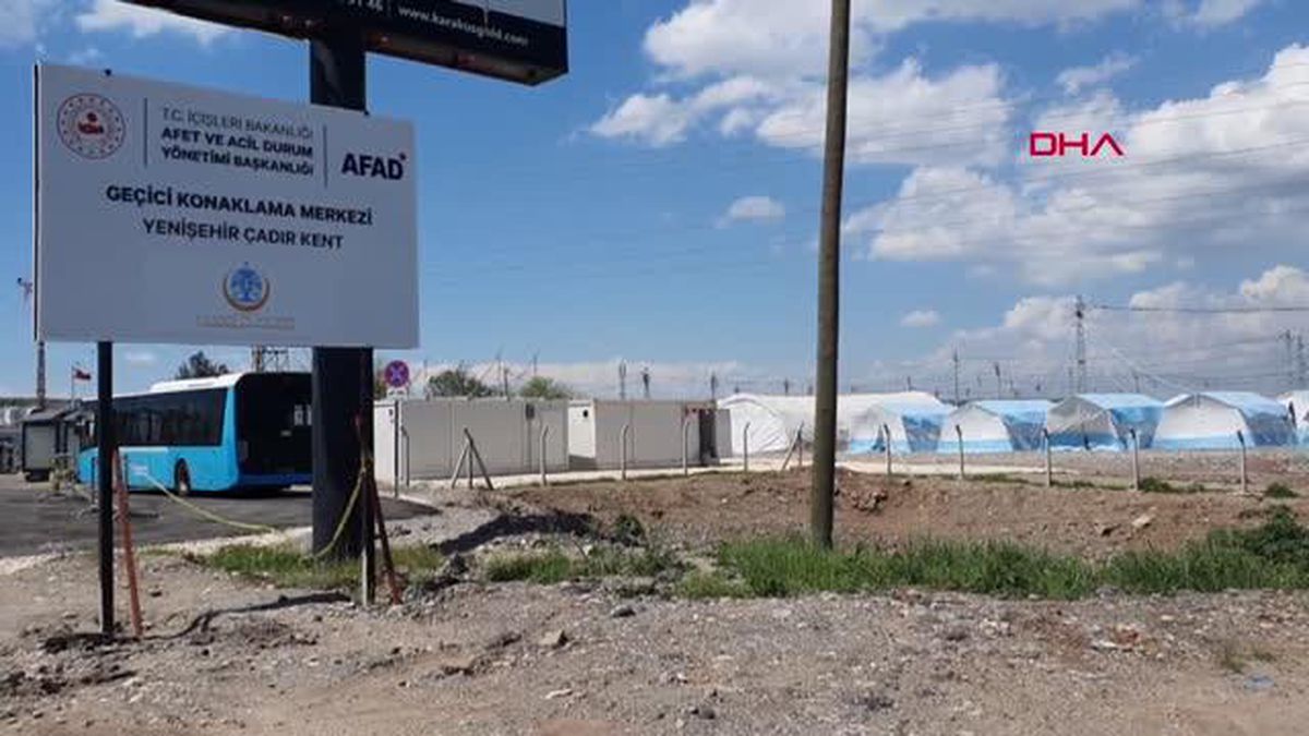 DİYARBAKIR'DA TALEP OLMAYINCA 942 YEDEK ÇADIR, AFAD'IN DEPOSUNA KALDIRILDI