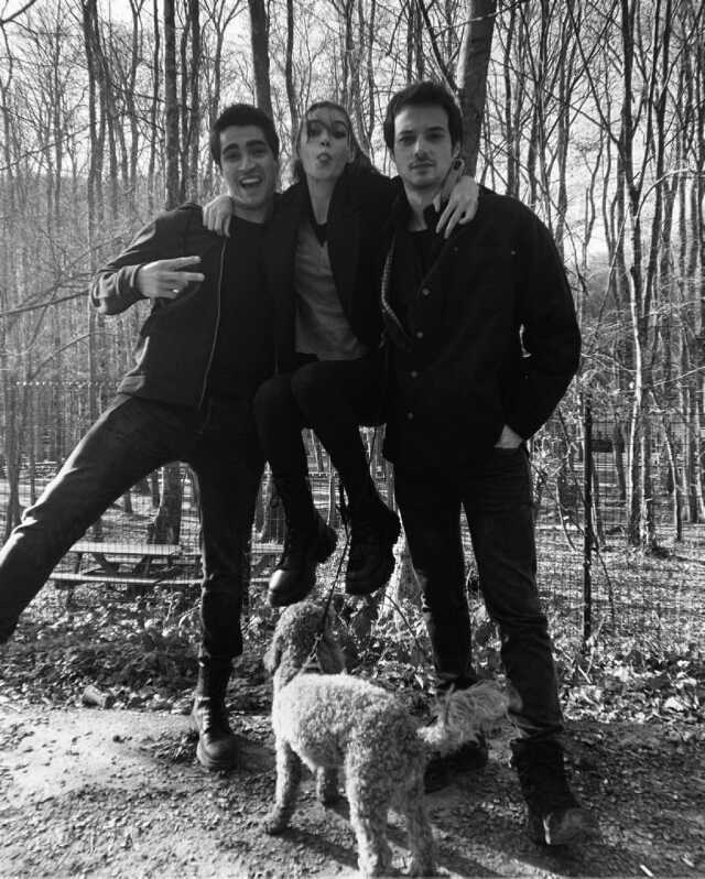 Mert Ramazan Demir'i öven Demet Akalın'dan Mert Yazıcıoğlu'na gönderme: Uzun yıllar kalmaz Mert Ramazan Demir'i öven Demet Akalın'dan Mert Yazıcıoğlu'na gönderme: Uzun yıllar kalmaz