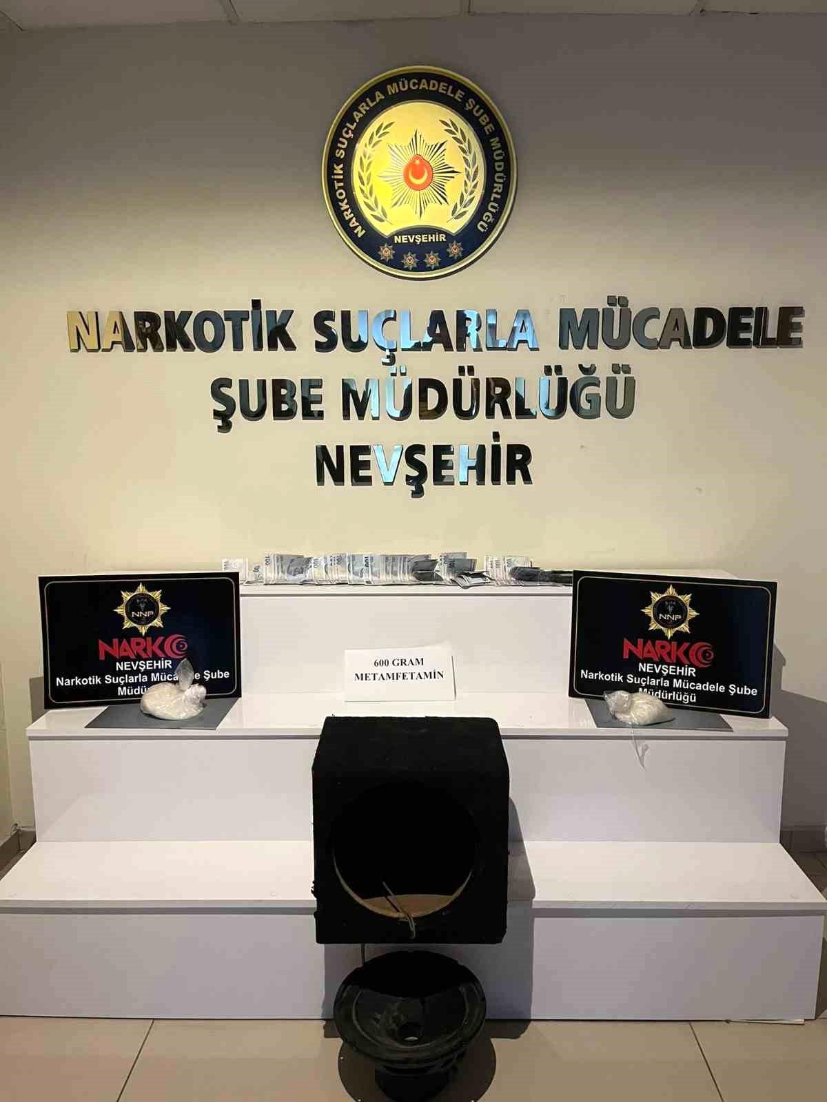 Nevşehir'de uyuşturucu taciri 2 şüpheli tutuklandı