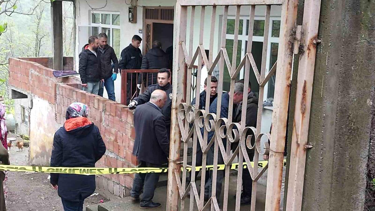 Samsun'da ev yangını: 1 ölü