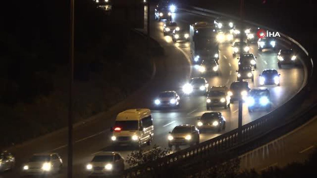 TEM Otoyolu'nun Kocaeli geçişine bayram trafiği yoğunluğu
