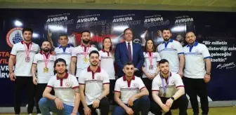 Avrupa'da büyük başarı elde eden milli sporcular, basın mensuplarıyla buluştu