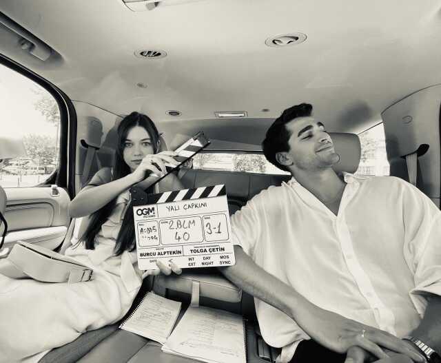 Birlikte tatile çıkan Mert Ramazan Demir ve Afra Saraçoğlu, aşk iddiasını yalanladı Birlikte tatile çıkan Mert Ramazan Demir ve Afra Saraçoğlu, aşk iddiasını yalanladı